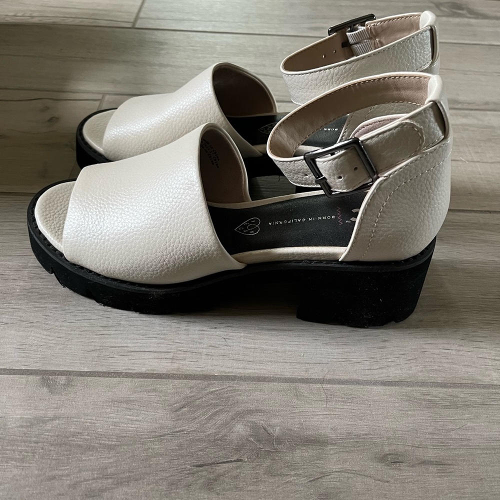 Bc footwear